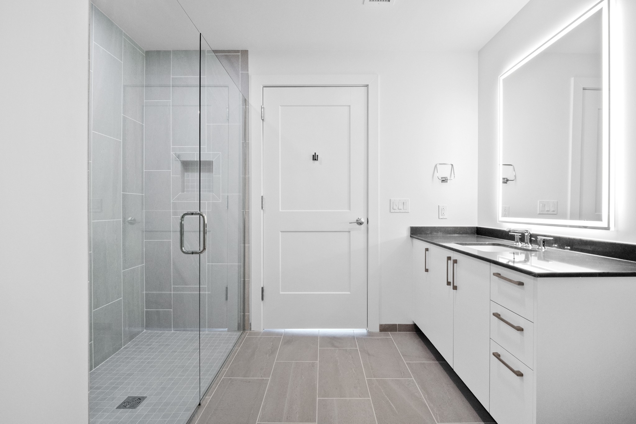 Image 16 of 22 For 1521 12th Avenue 800