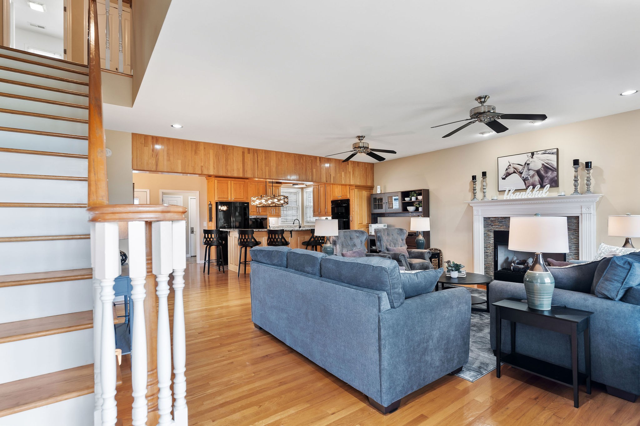 Image 14 of 42 For 9053 103rd Avenue