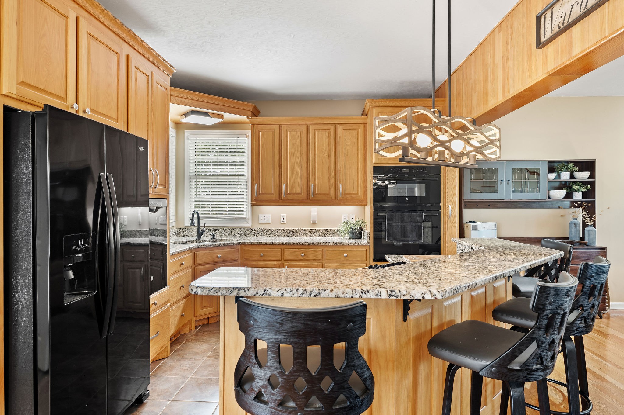 Image 15 of 42 For 9053 103rd Avenue