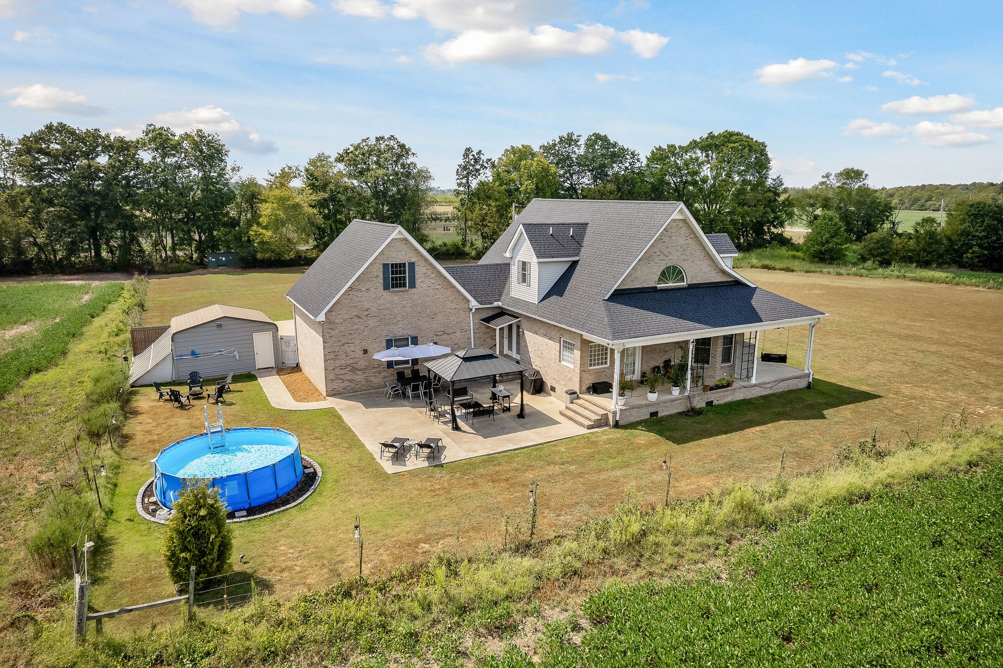 Image 6 of 42 For 9053 103rd Avenue