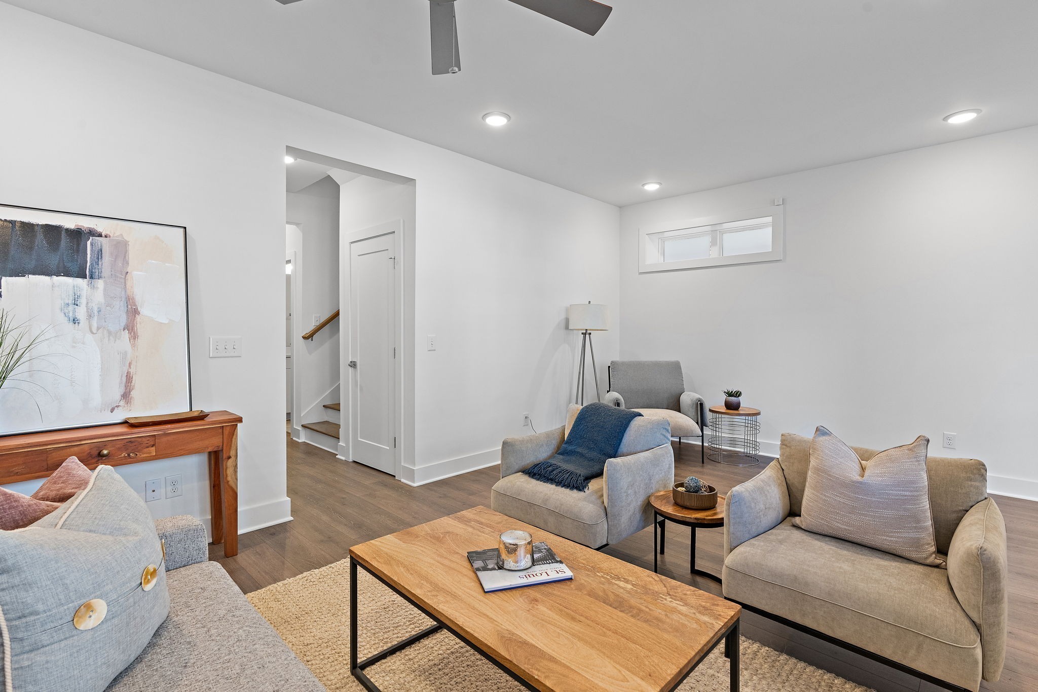 Image 3 of 20 For 7233 Hemlock Road