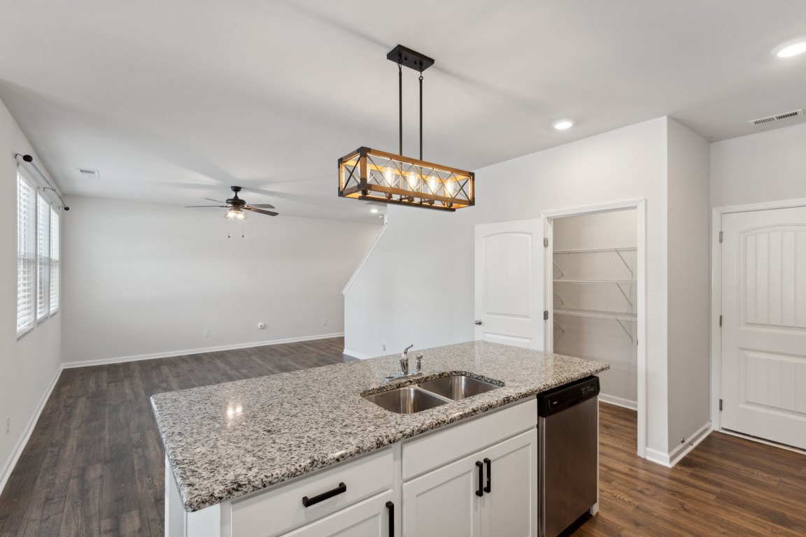 Image 14 of 51 For 9171 118th Loop
