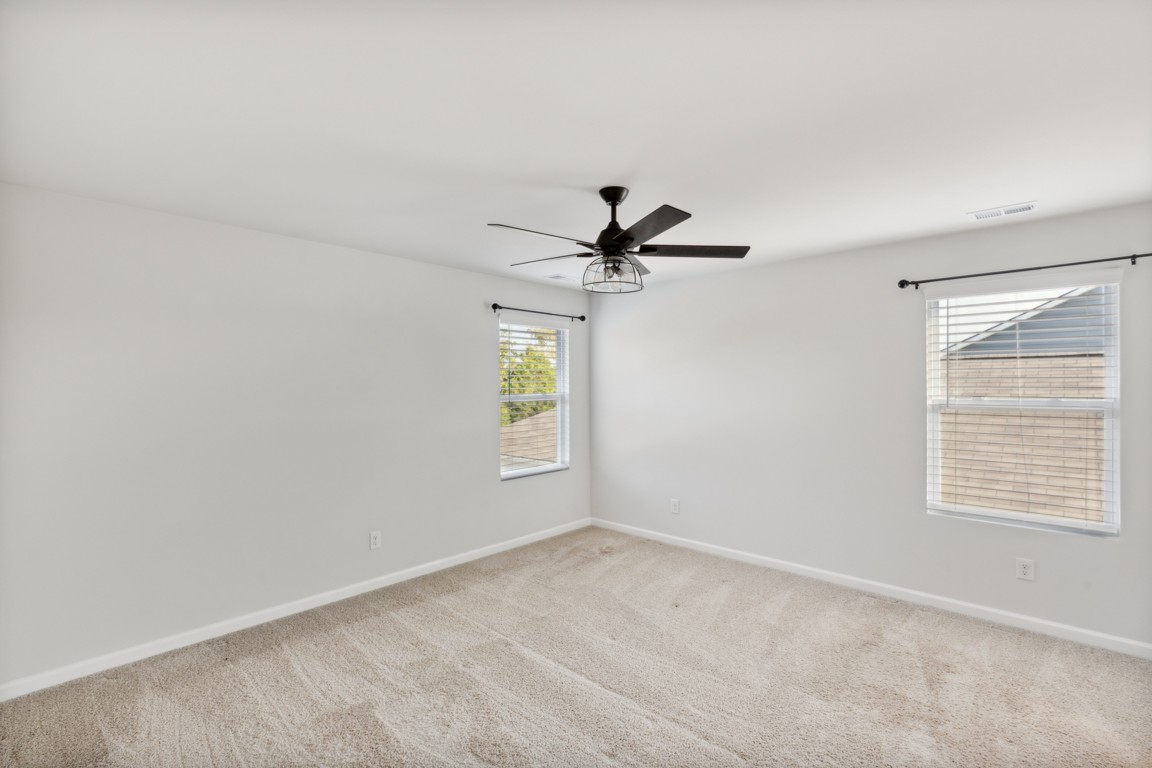 Image 18 of 51 For 9171 118th Loop