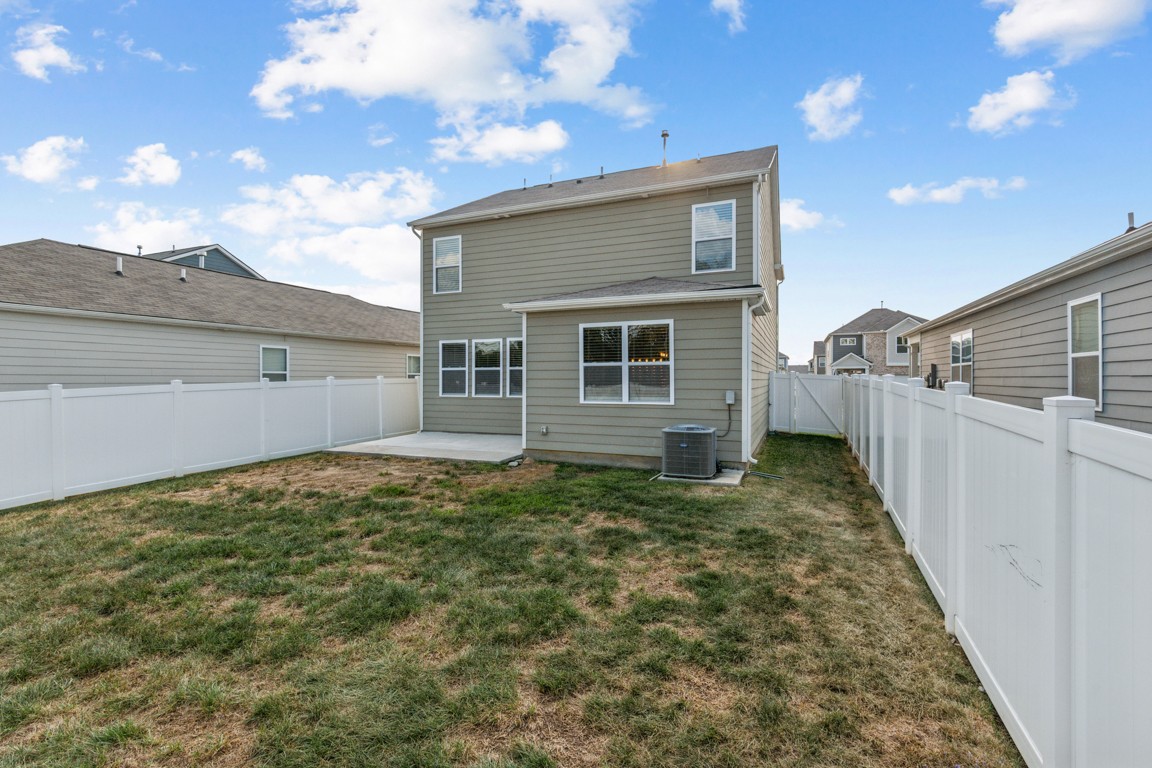 Image 36 of 51 For 9171 118th Loop