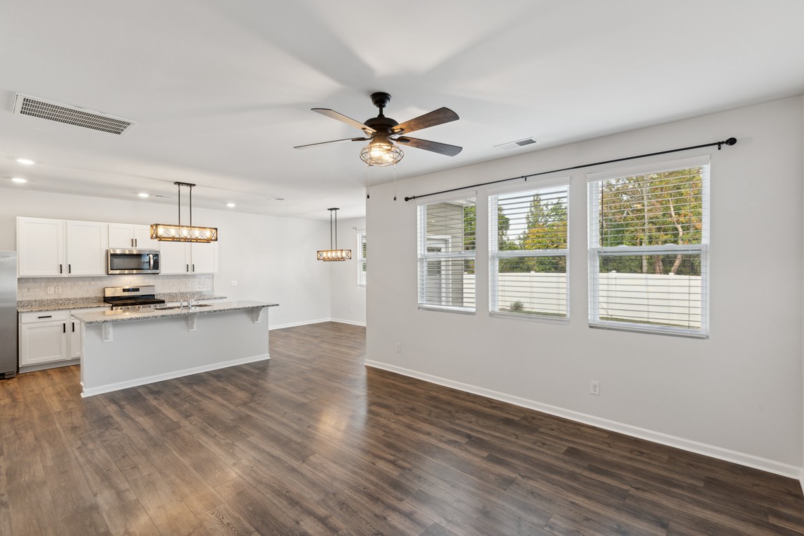Image 4 of 51 For 9171 118th Loop