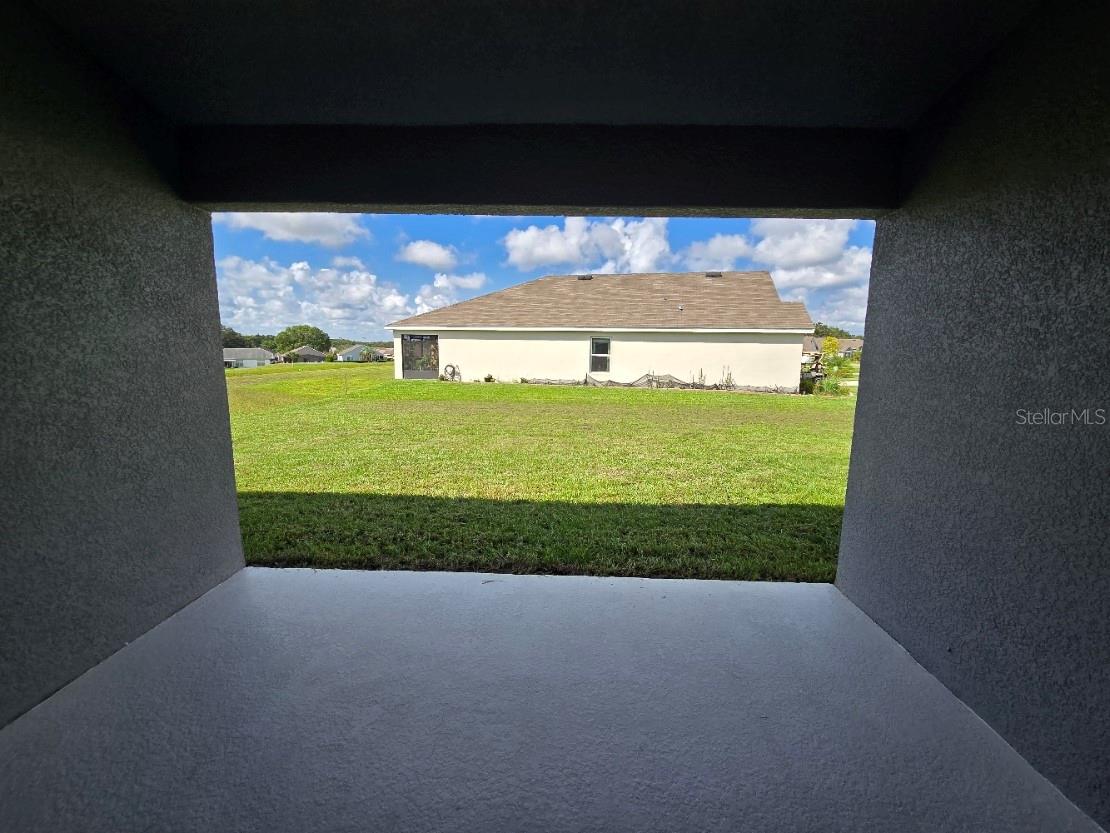 Listing photo id 29 for 422 Putting Green Court