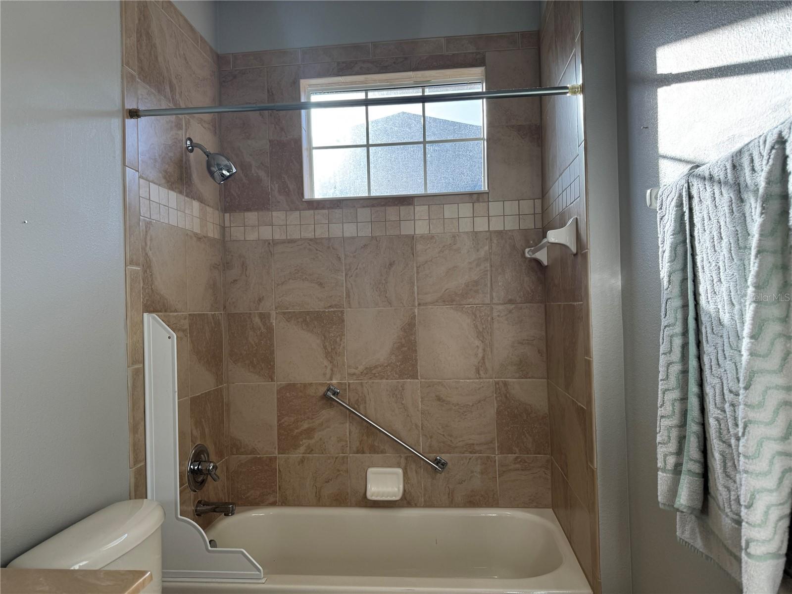 Image 21 of 38 For 8814 83rd Court Road