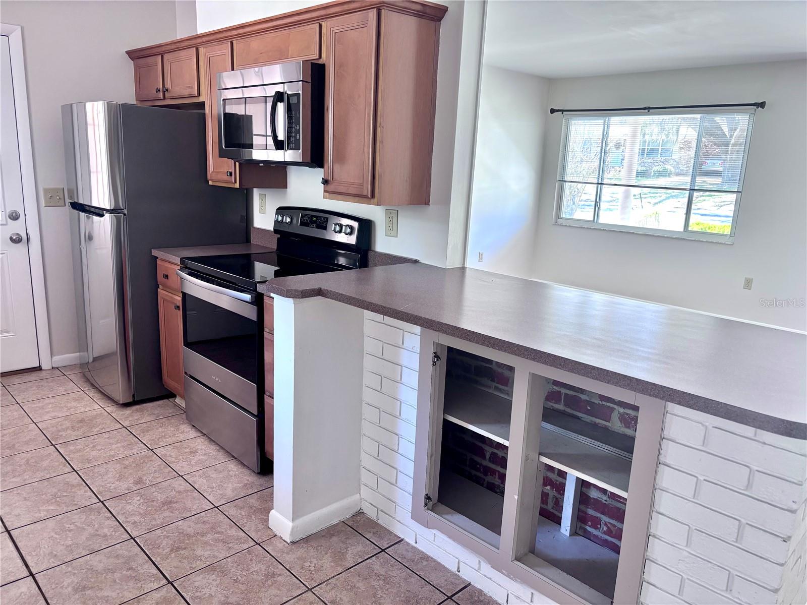 Image 5 of 18 For 649 33rd Avenue