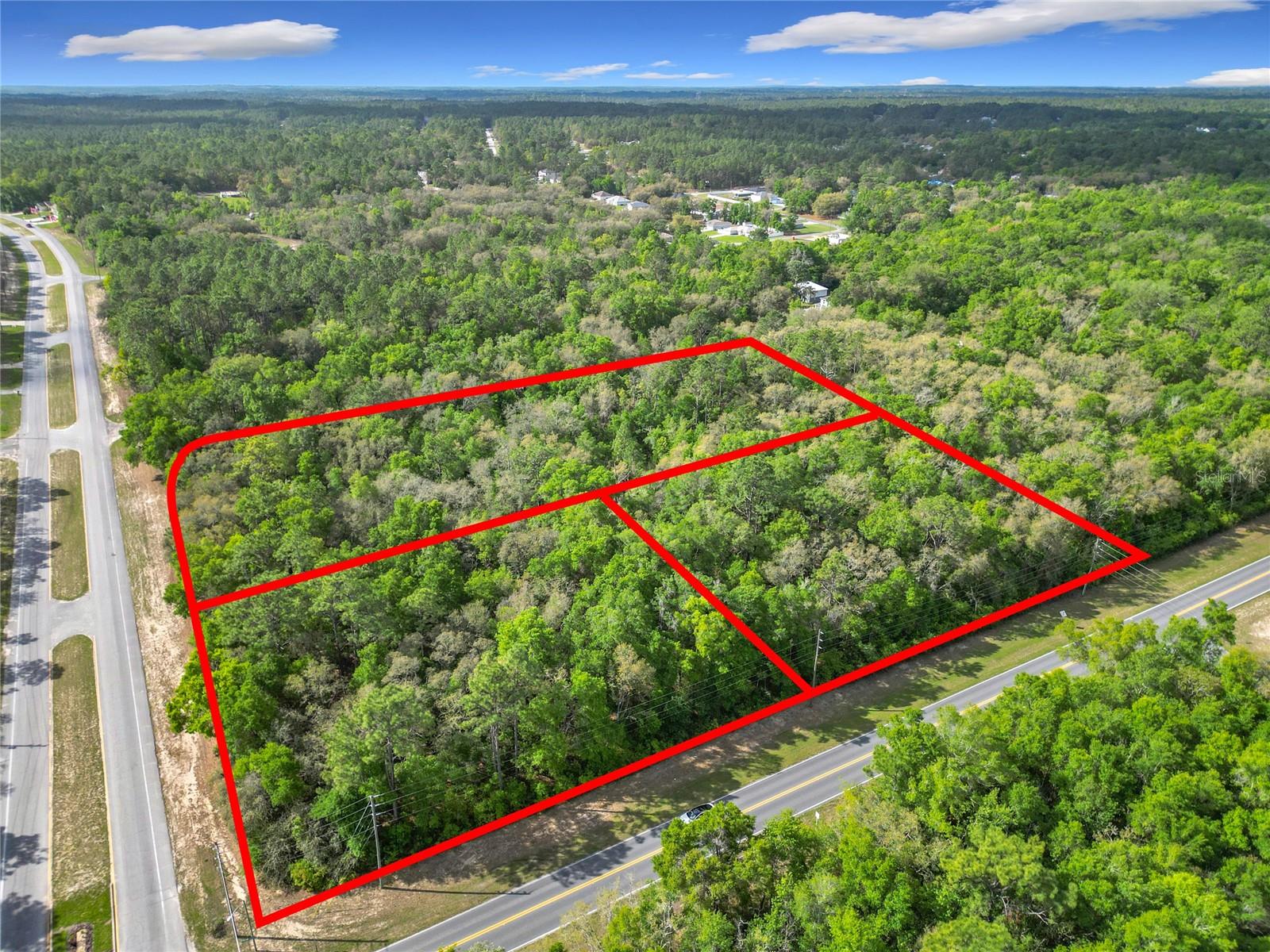 Listing photo id 4 for 8808 Deltona Boulevard