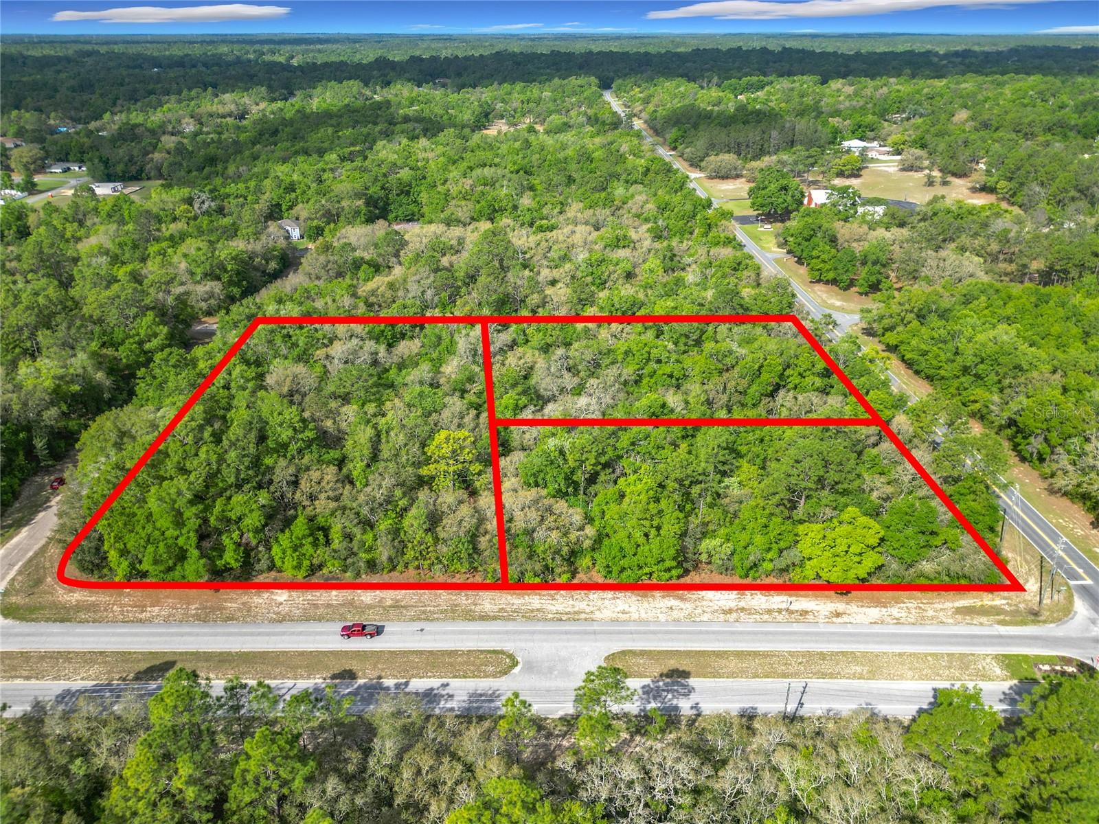 Listing photo id 5 for 8808 Deltona Boulevard