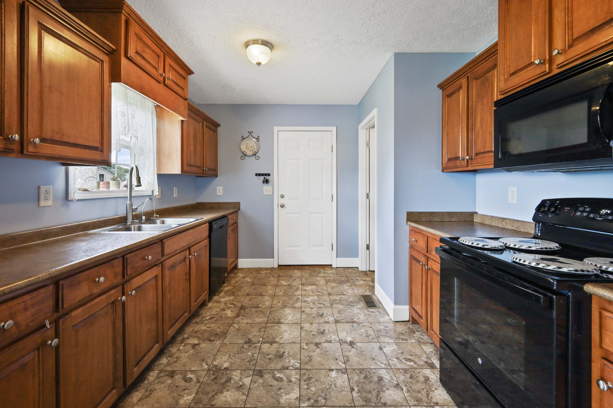 Image 14 of 32 For 13599 42nd Avenue