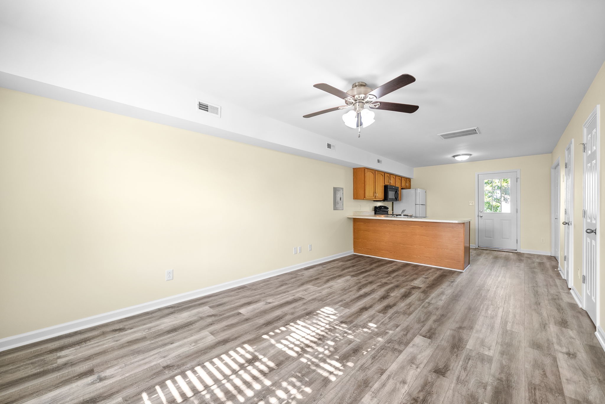 Image 7 of 45 For 8412 93rd Circle