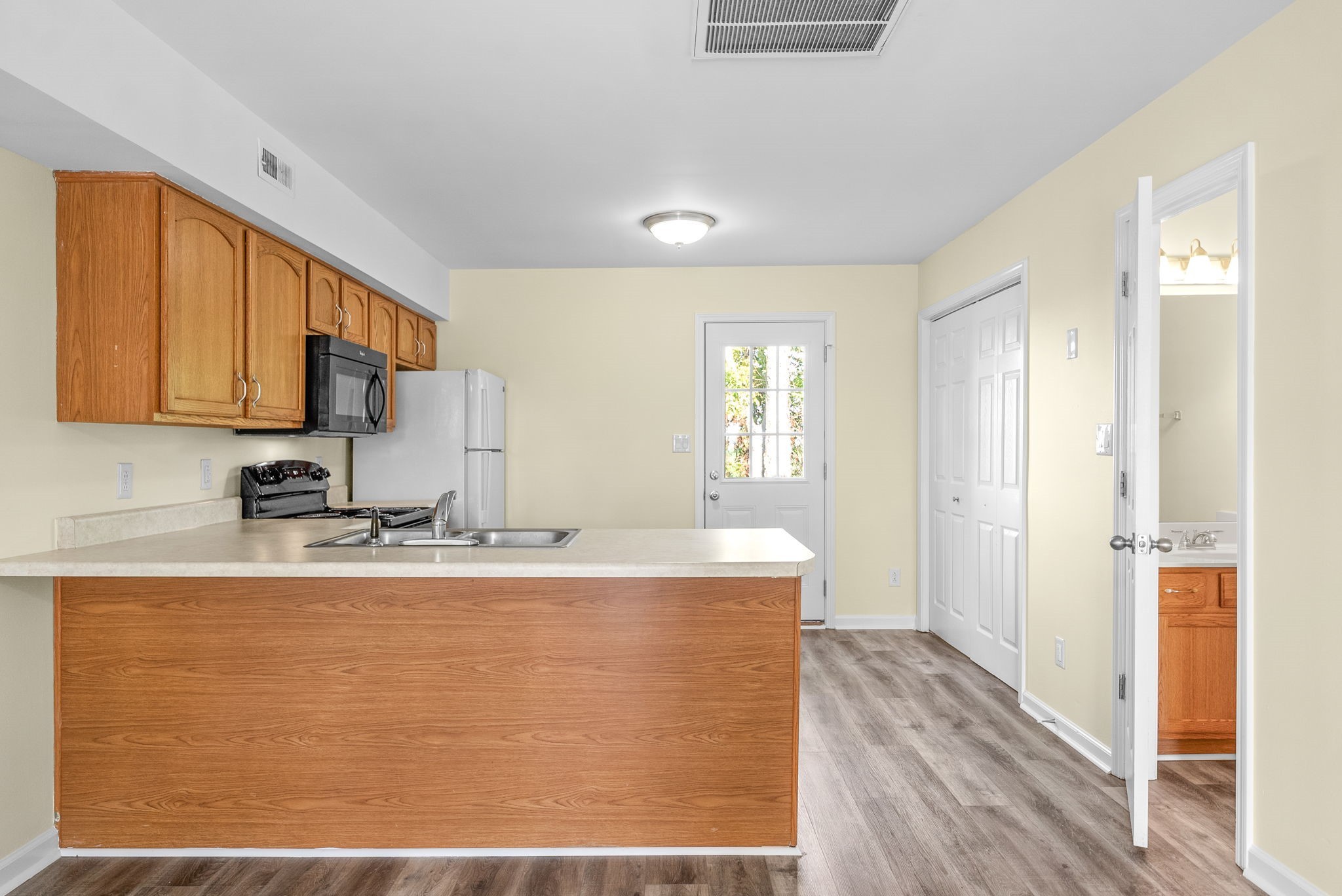 Image 9 of 45 For 8412 93rd Circle
