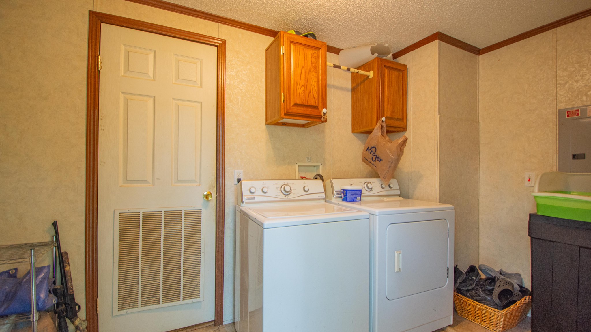 Image 13 of 52 For 9035 101st Lane