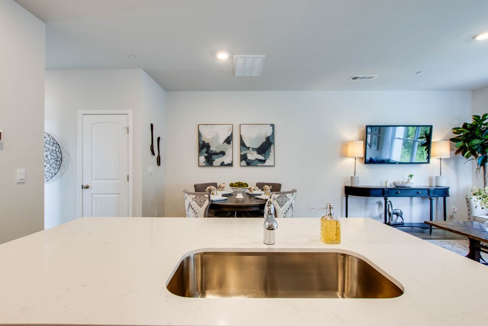 Image 13 of 29 For 9341 Akola Way