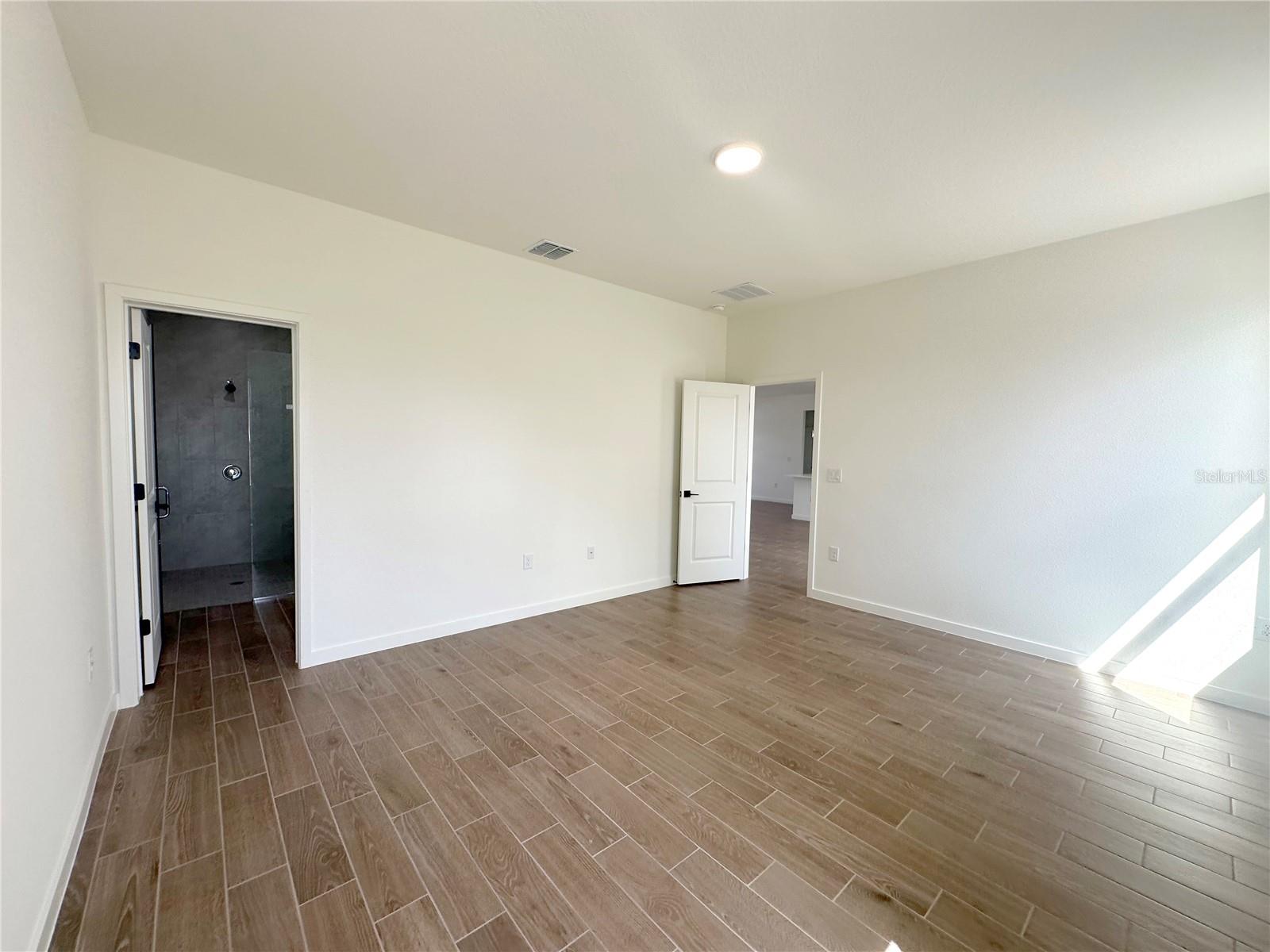 Image 17 of 36 For 11555 59th Terrace