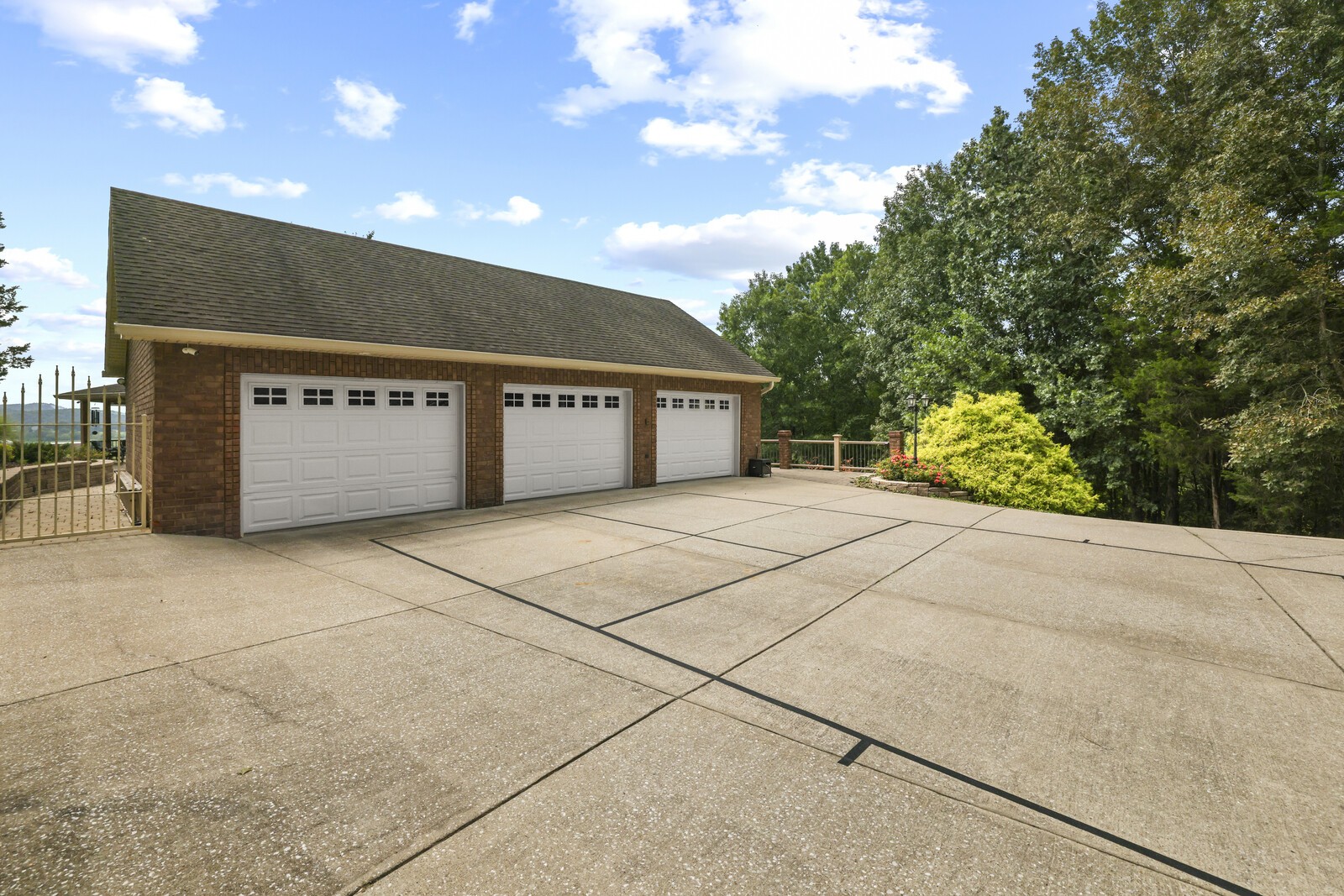 Image 3 of 63 For 9047 102nd Terrace