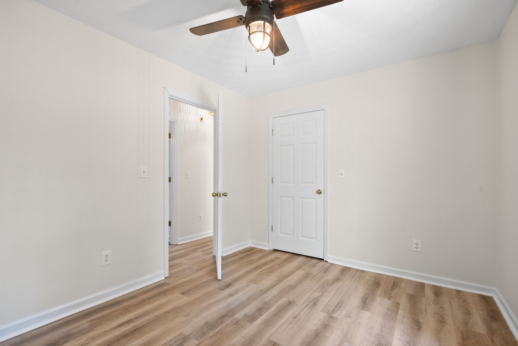 Image 17 of 64 For 12542 83rd Terrace