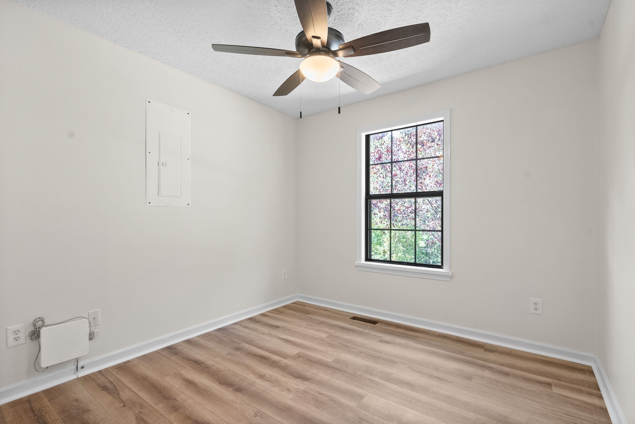 Image 21 of 64 For 12542 83rd Terrace