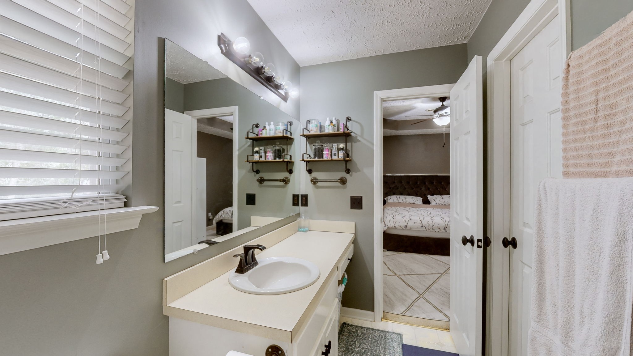 Image 14 of 54 For 7460 Maltese Drive