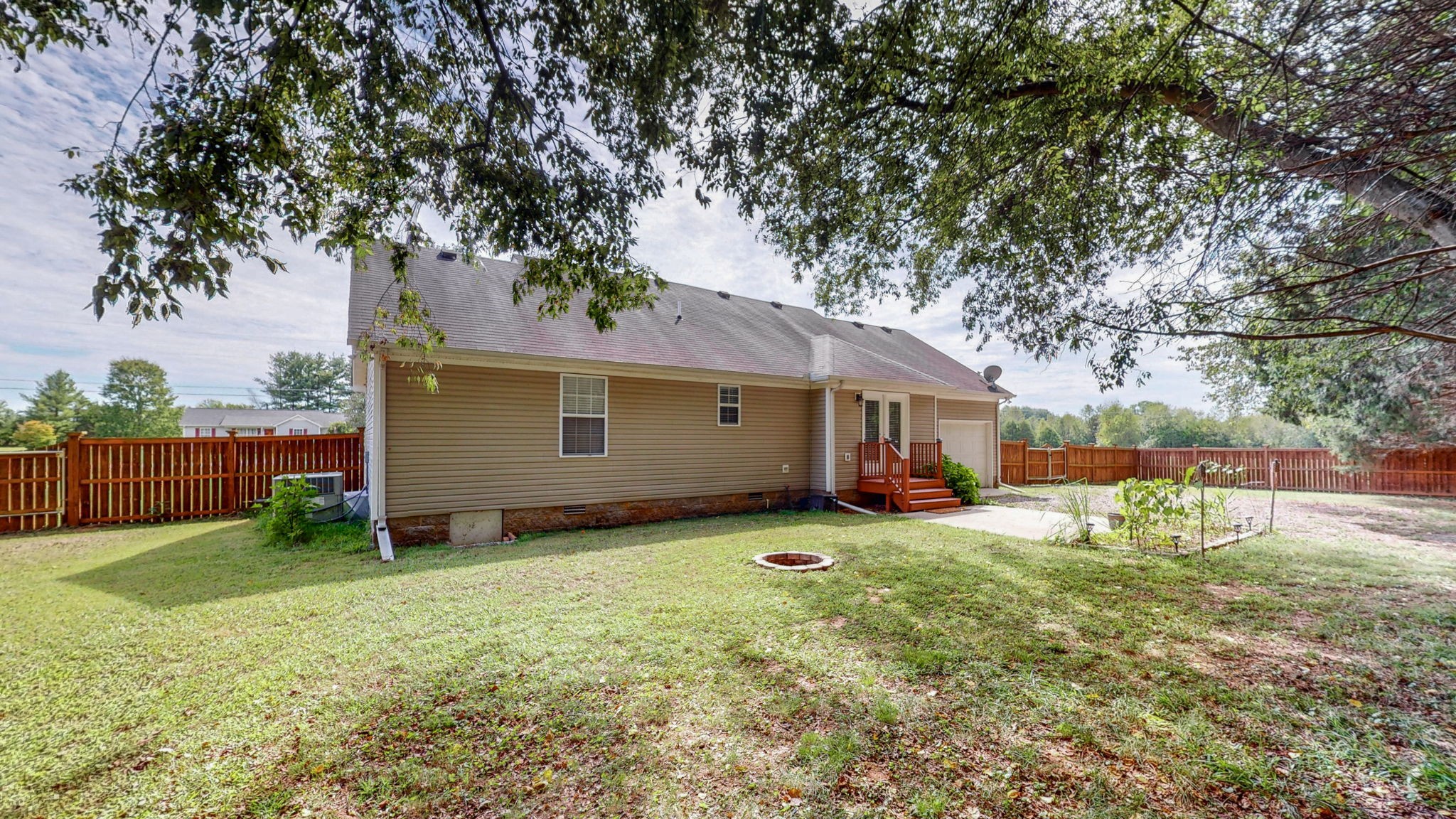 Image 23 of 54 For 7460 Maltese Drive
