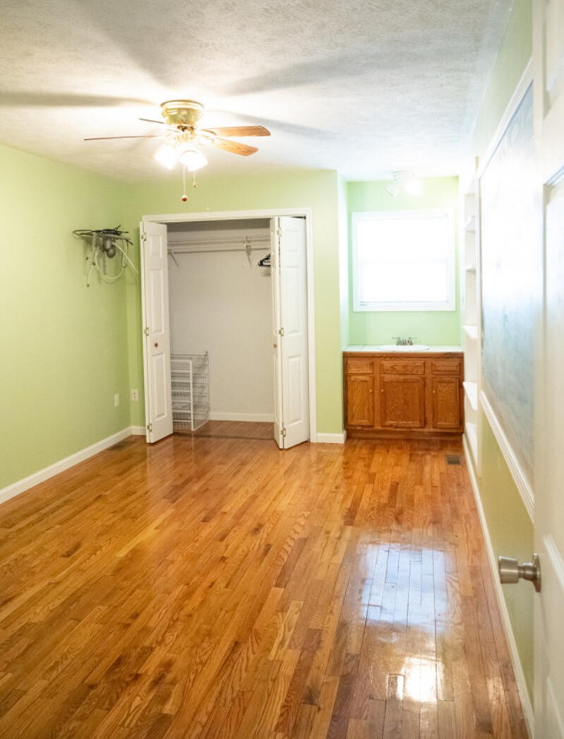 Image 13 of 37 For 4605 40th Avenue