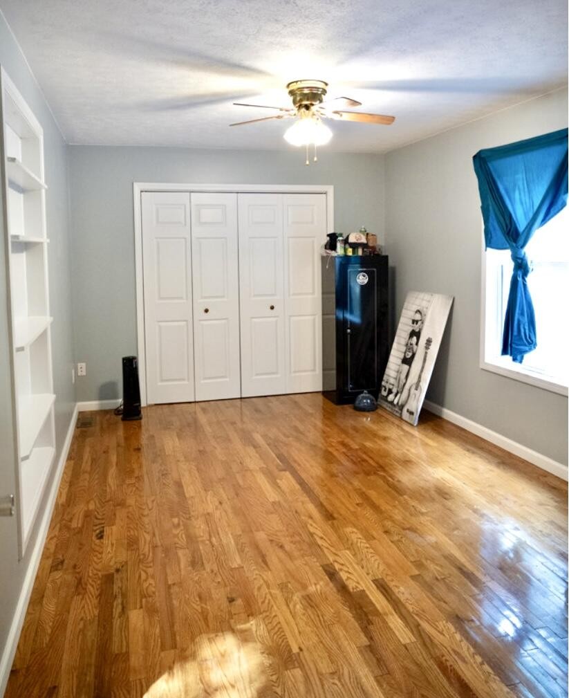 Image 16 of 37 For 4605 40th Avenue