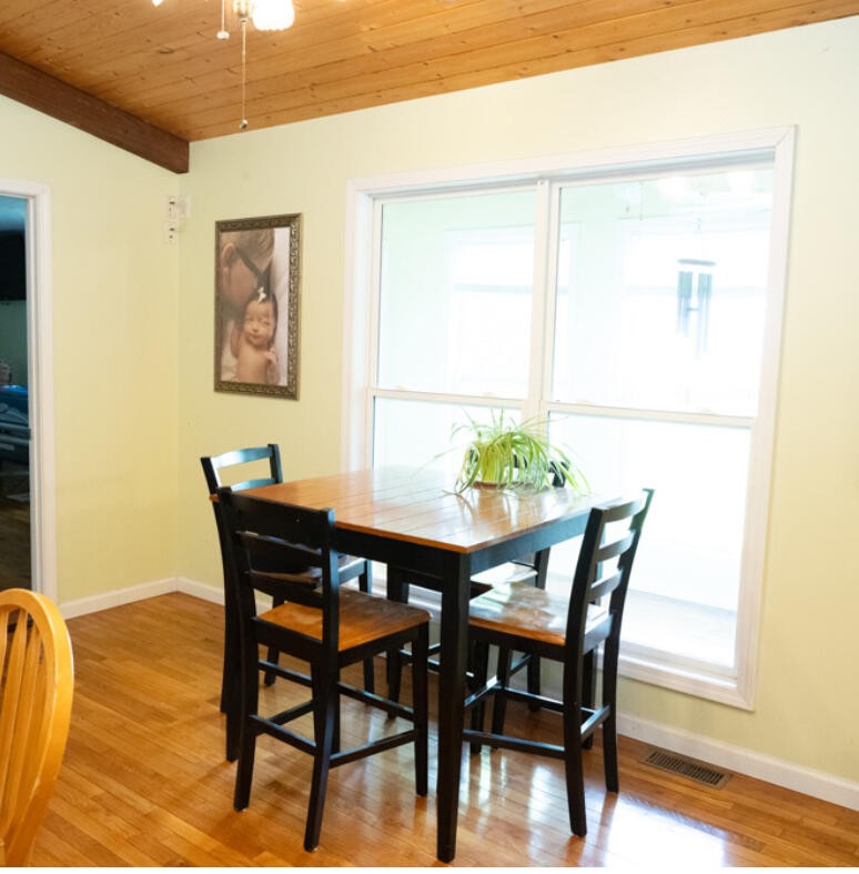 Image 8 of 37 For 4605 40th Avenue