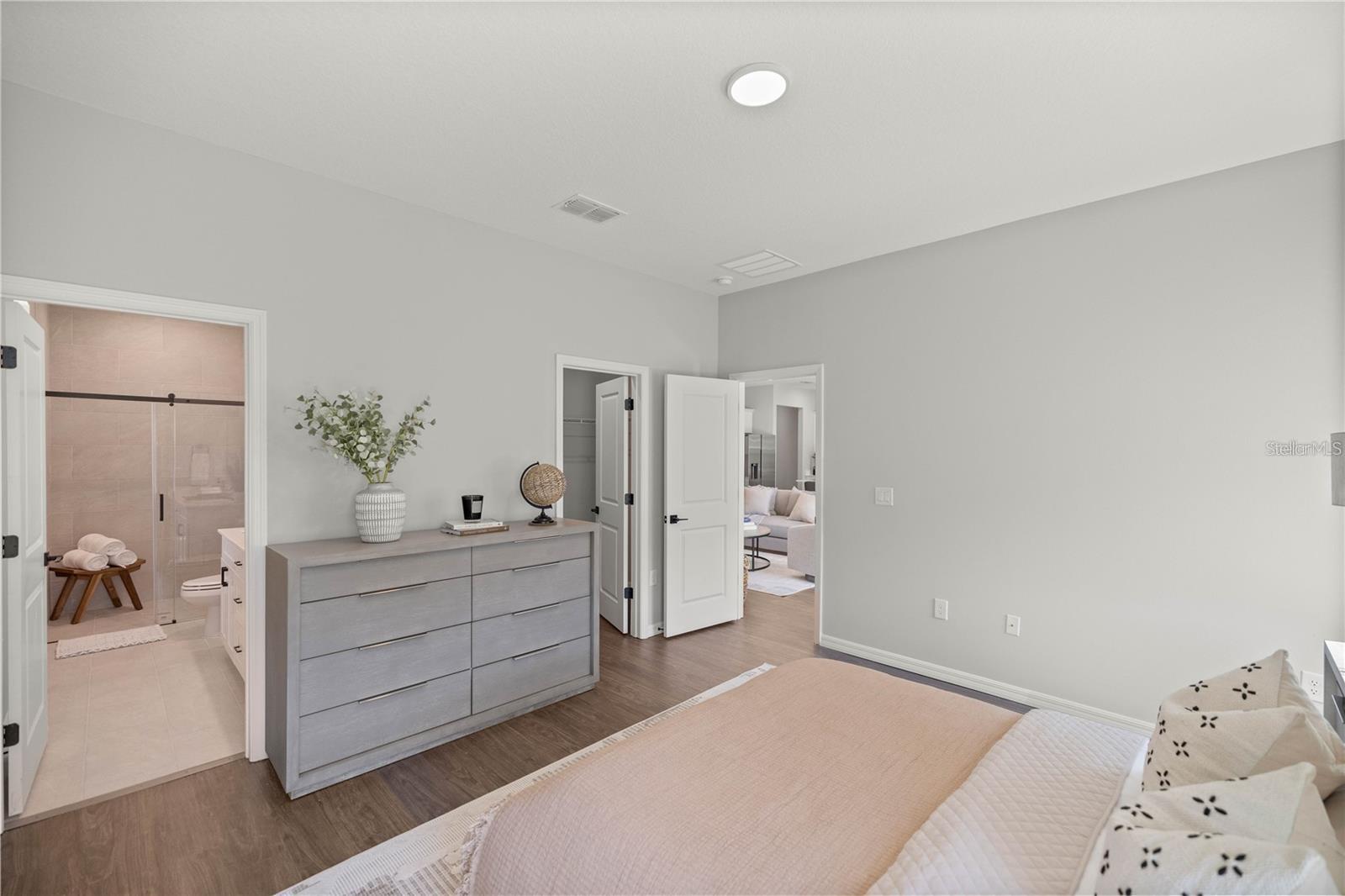 Image 12 of 24 For 11537 59th Terrace