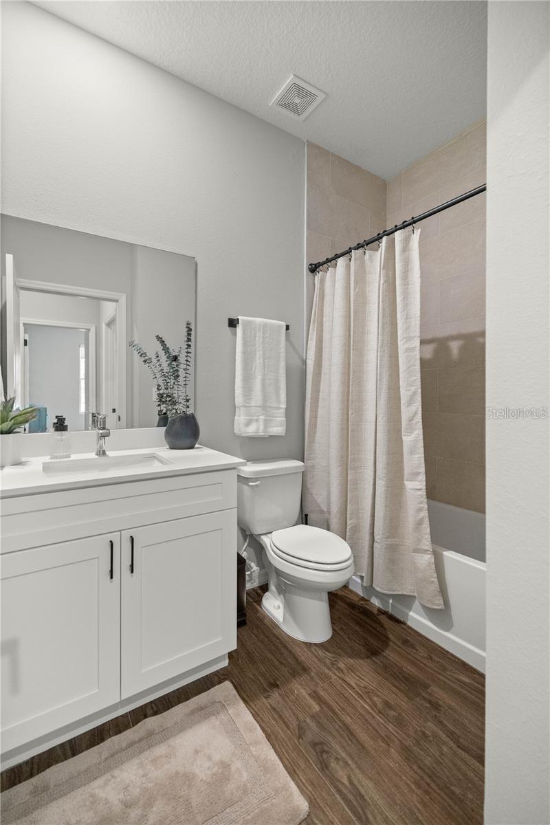 Image 18 of 24 For 11537 59th Terrace