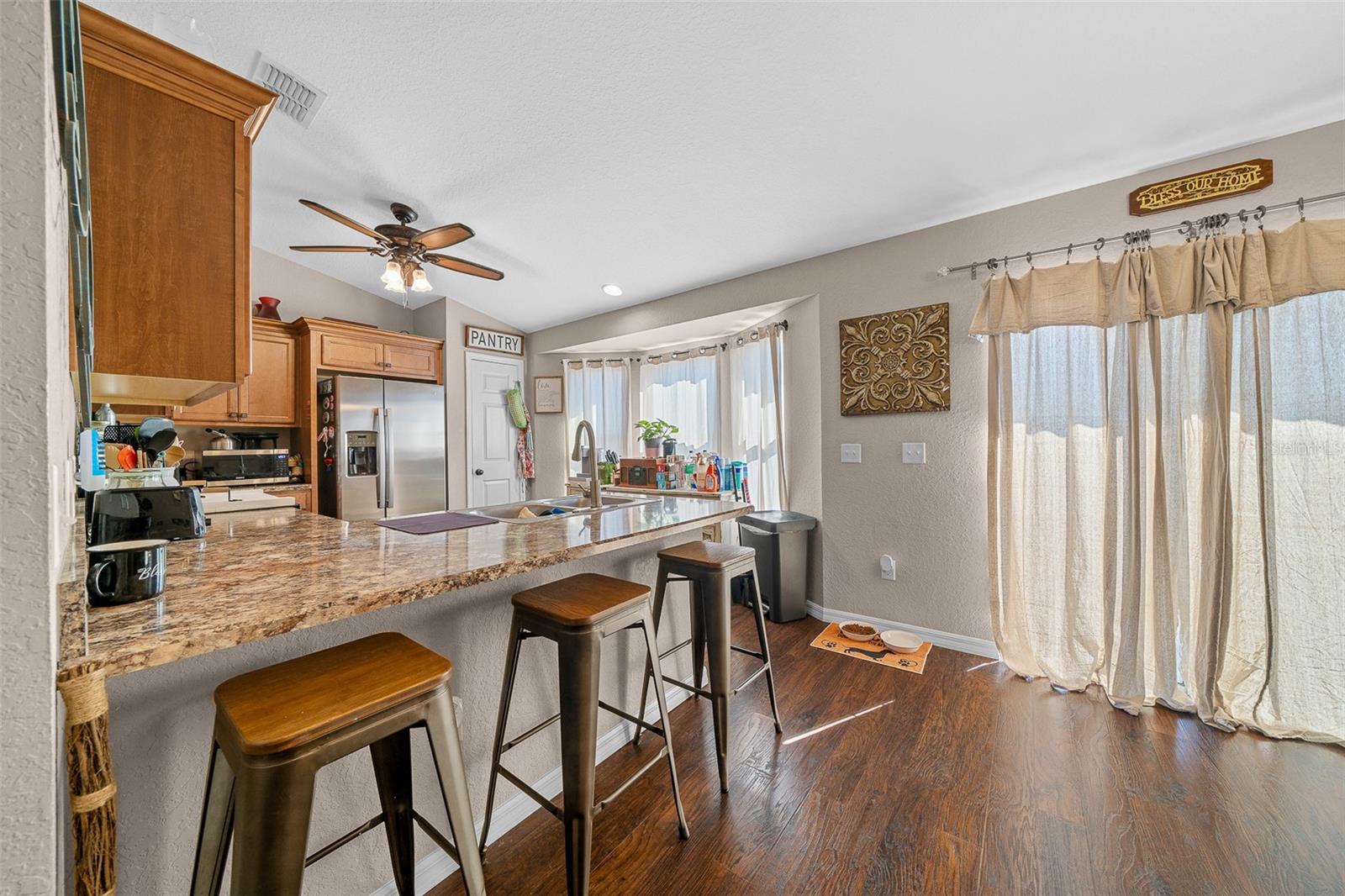 Image 17 of 25 For 648 Marguerita Drive