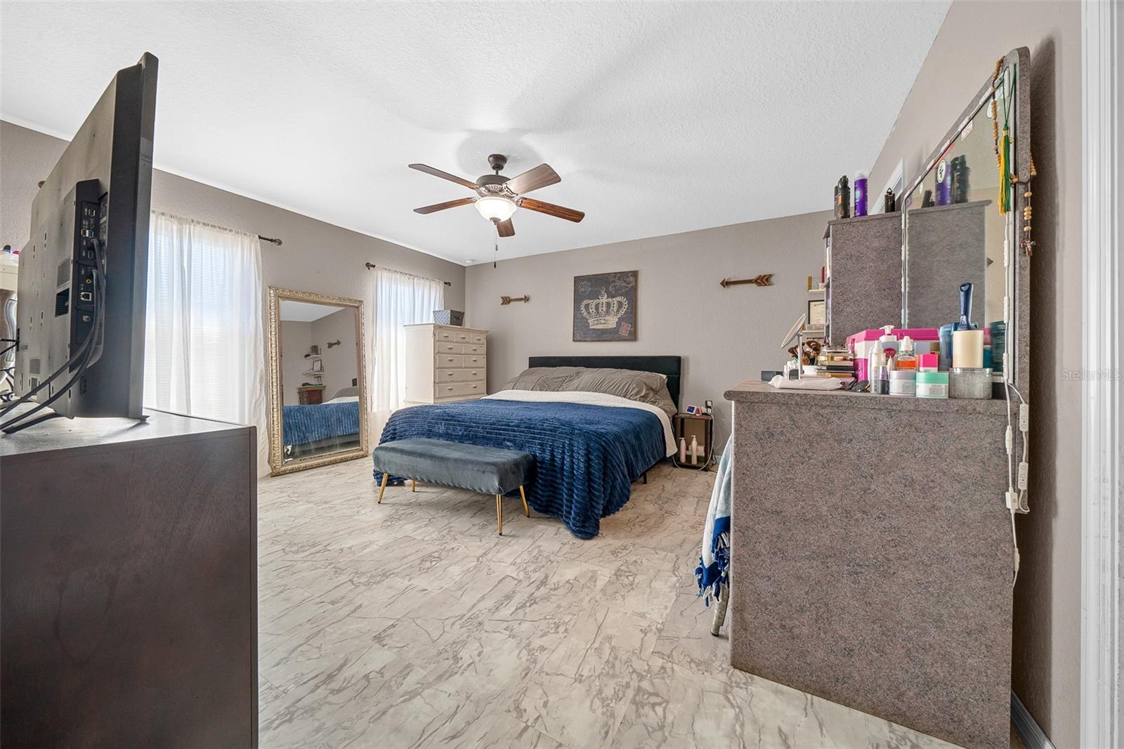 Image 19 of 25 For 648 Marguerita Drive
