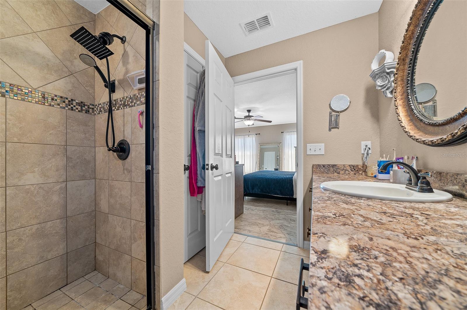 Image 21 of 25 For 648 Marguerita Drive