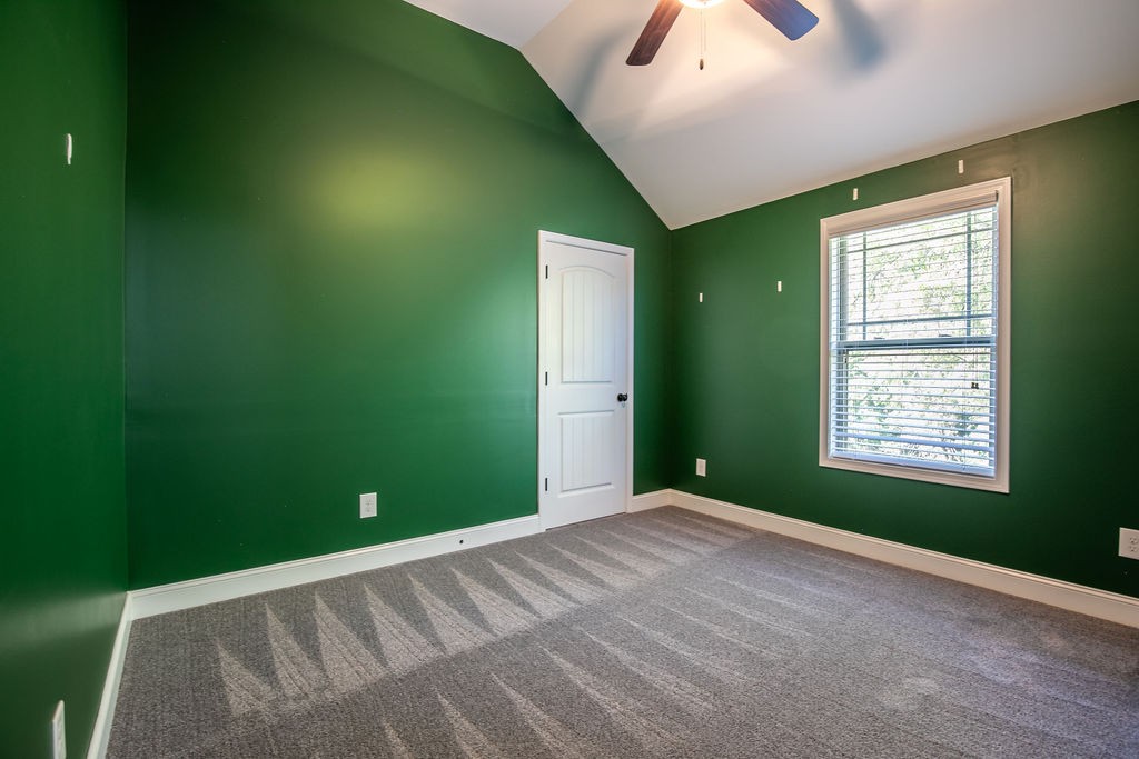 Image 29 of 67 For 9566 90th Street