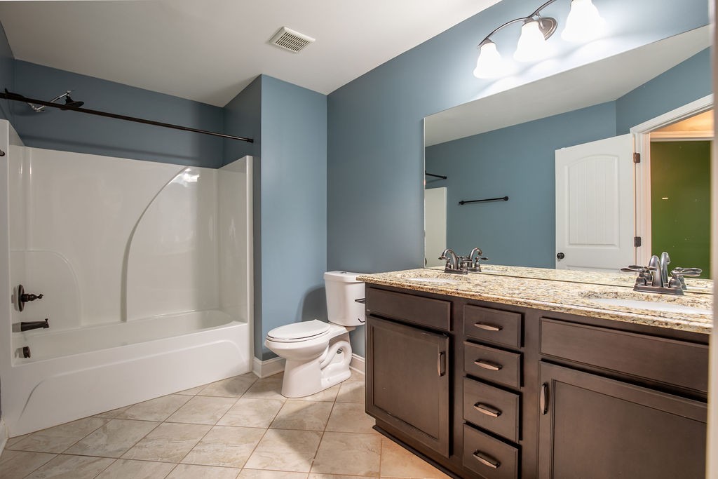 Image 31 of 67 For 9566 90th Street