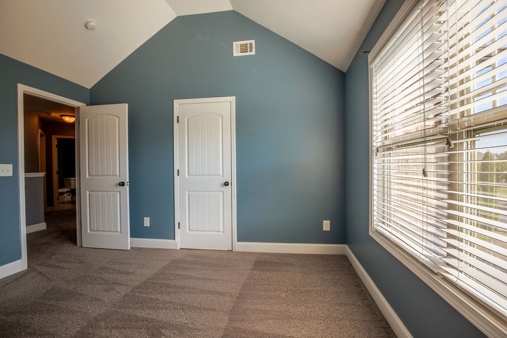 Image 37 of 67 For 9566 90th Street