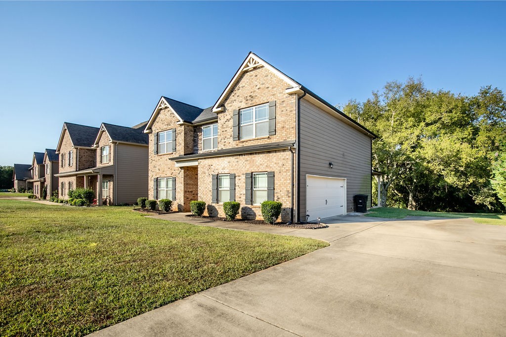 Image 4 of 67 For 9566 90th Street