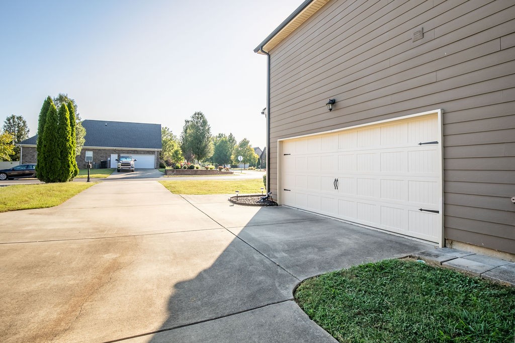 Image 5 of 67 For 9566 90th Street