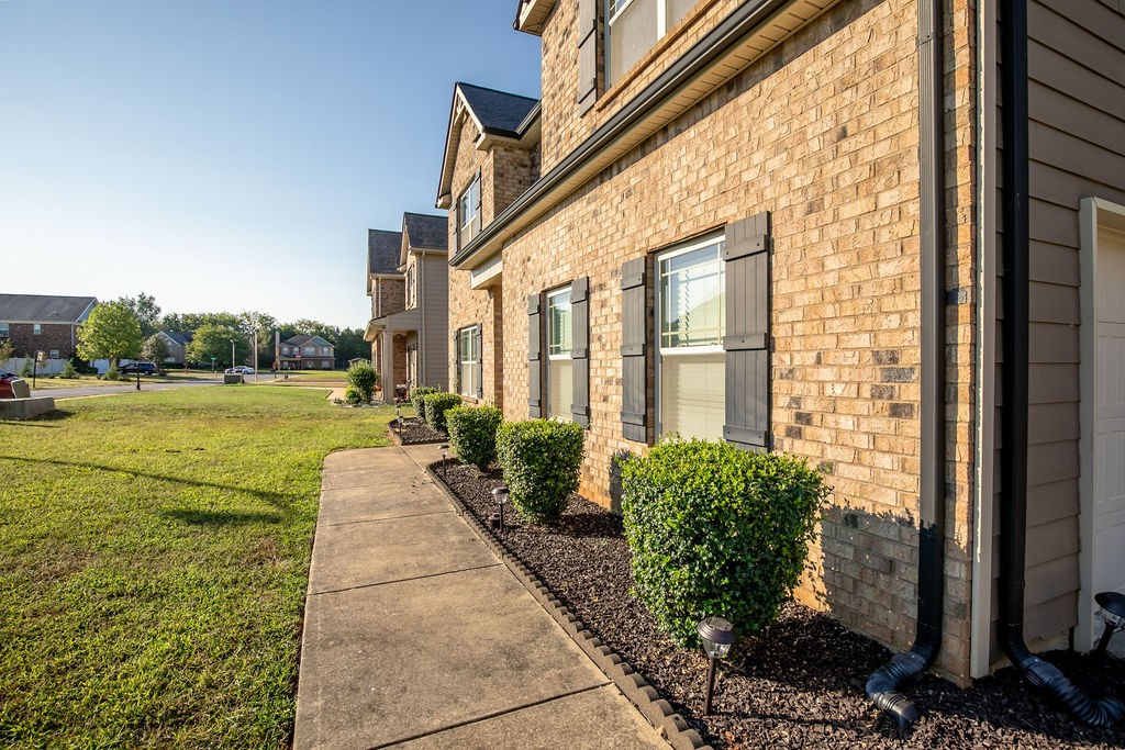 Image 6 of 67 For 9566 90th Street