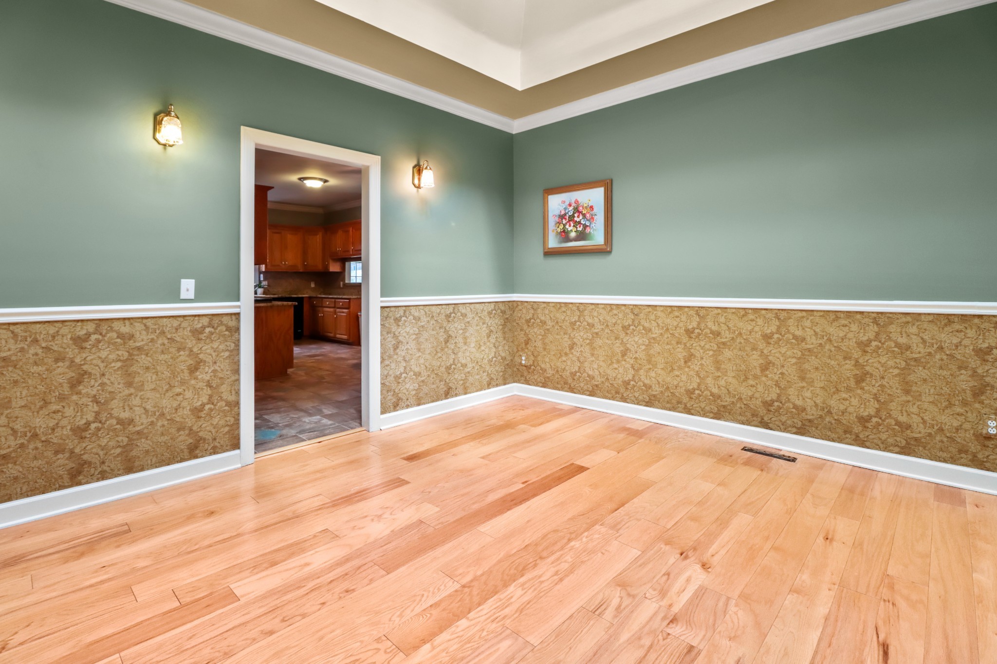 Image 7 of 72 For 1609 114th Loop