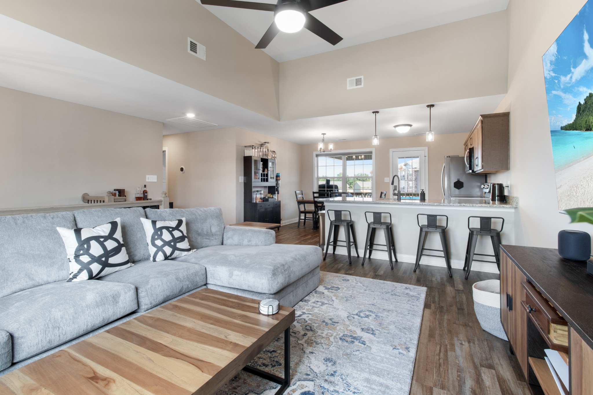 Image 4 of 21 For 1386 127th Drive