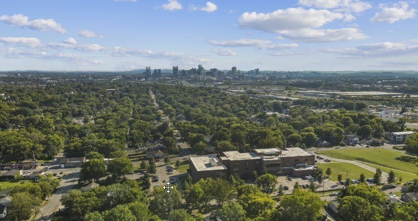 Listing photo id 14 for 1005 Pennybacker Road