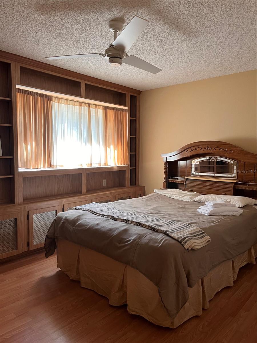 Image 12 of 20 For 9121 83rd Court C