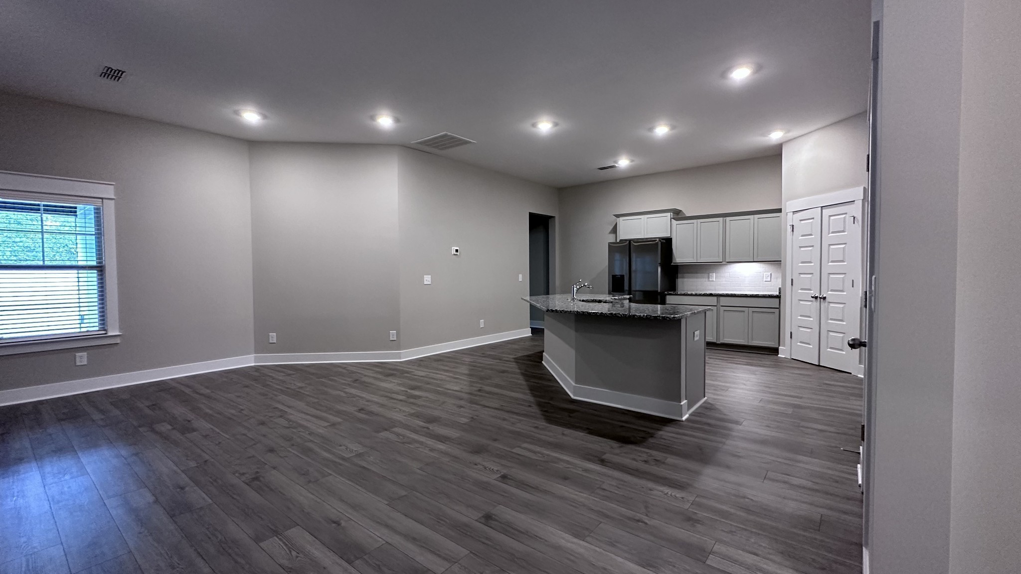 Image 14 of 43 For 8546 79th Avenue