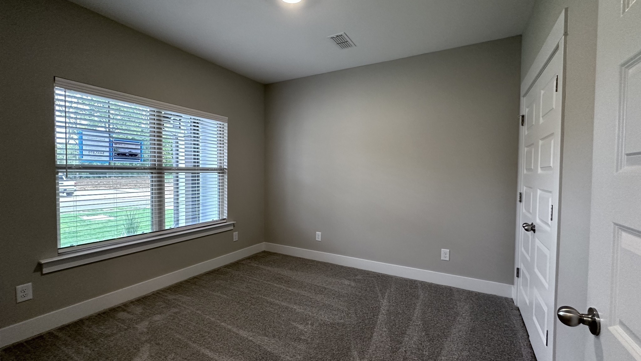 Image 8 of 43 For 8546 79th Avenue