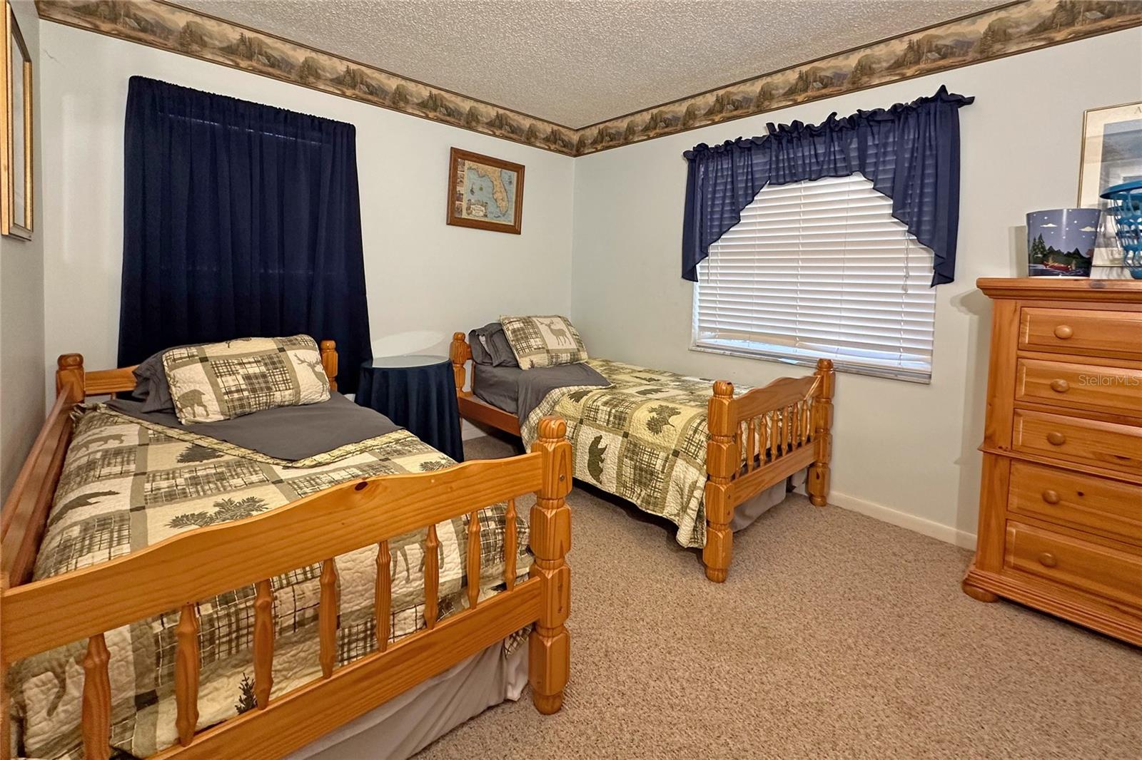 Listing photo id 19 for 6225 Riverbend Road