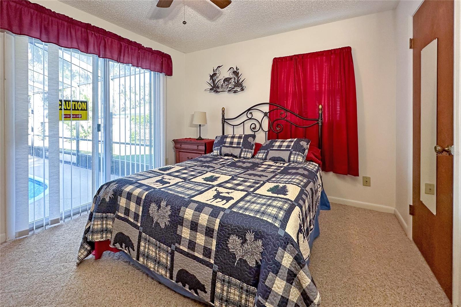 Listing photo id 21 for 6225 Riverbend Road