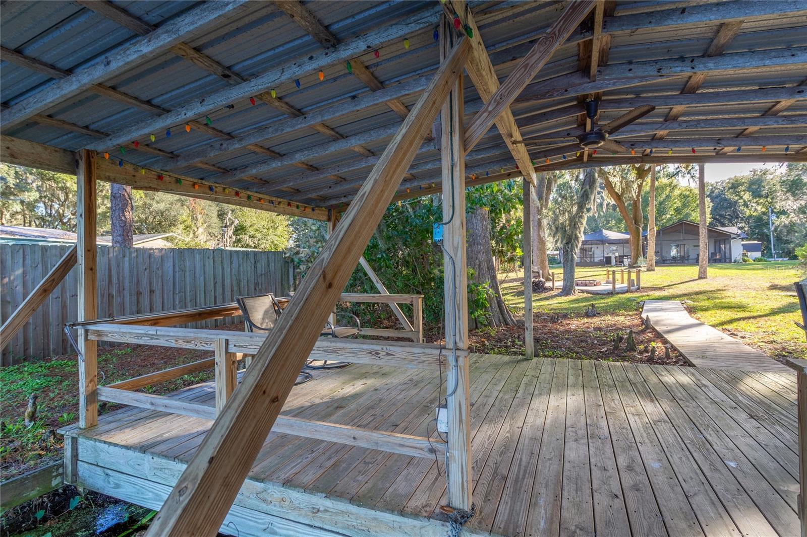 Listing photo id 24 for 6225 Riverbend Road