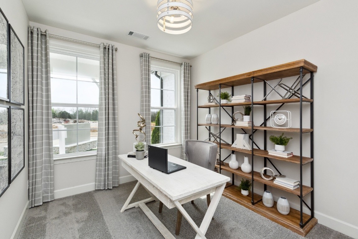Listing photo id 1 for 6225 Riverbend Road