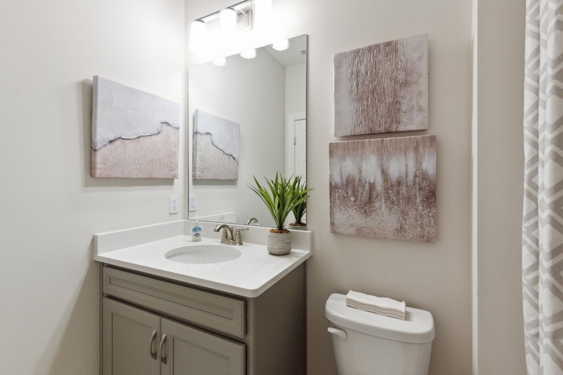 Listing photo id 2 for 6225 Riverbend Road